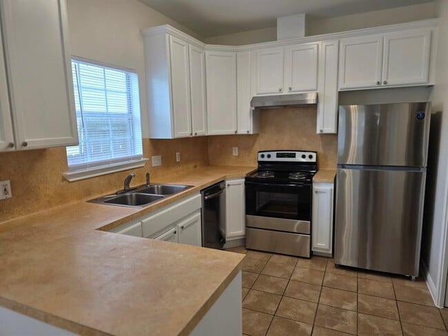 Photo - 3308 Elija St