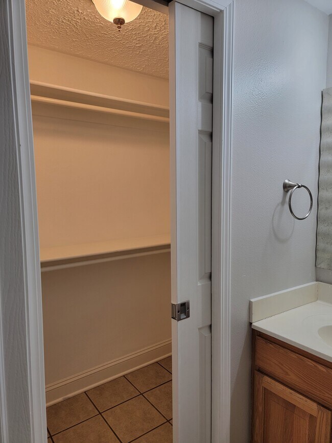 3738 Riverbed Ln SE Condo Unit 9 Condo for Rent in Caledonia, MI