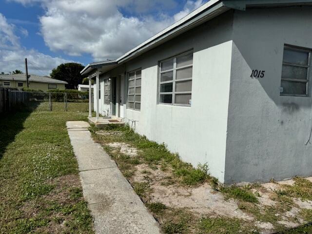 Photo - 1015 Avenue I