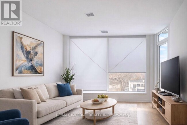 Photo - 1195 The Queensway Unit 605