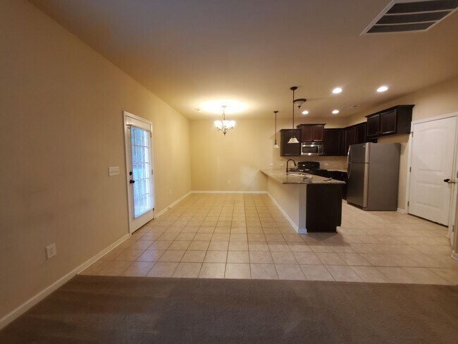 Photo - 821 Bellingham Way