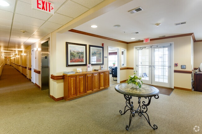 Vestíbulo - Lily's Place Senior Apartments