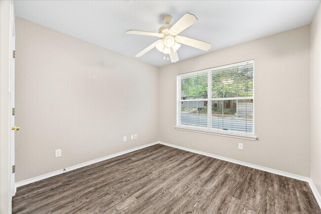 Photo - Fantastic location-Medical Center