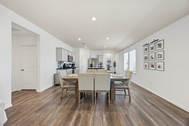 Photo - 5455 Desert Gln Dr