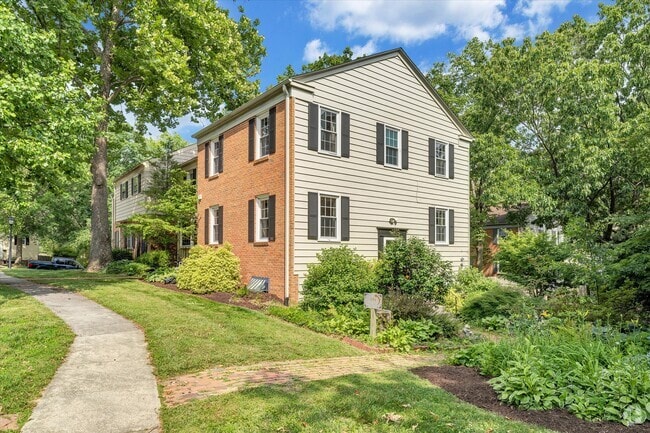 Building Photo - 104 Southampton Ct Rental