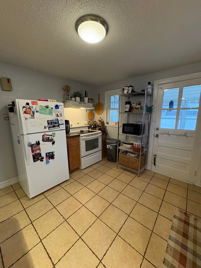 Photo - 94 Branford St