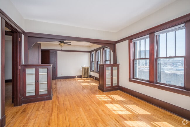 Photo - Legacy Rose Flats