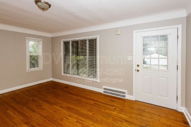 Photo - 19001 Nitra Ave