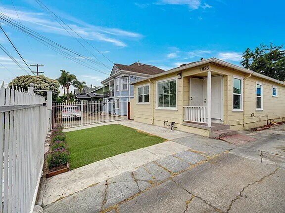 Photo - Now Available for Immediate Move-In