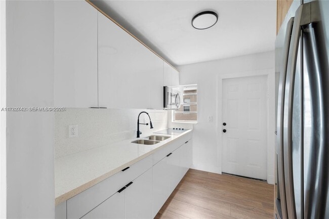 Photo - 417 NW 15th Ave