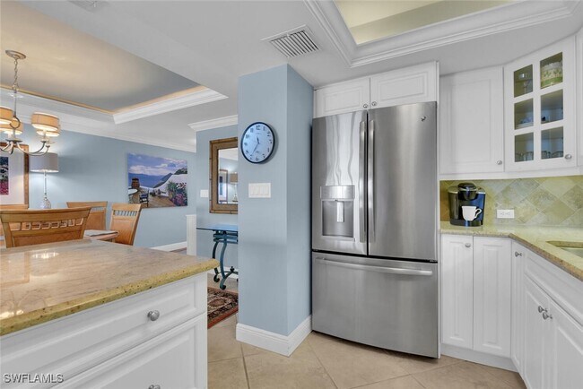 Building Photo - 3443 Gulf Shore Blvd N Unit 710