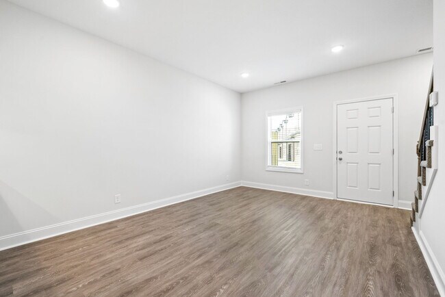 750 Tracy Lane