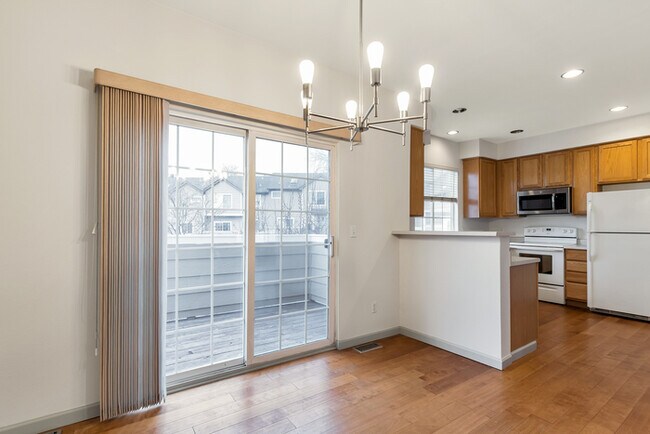 Photo - 2BR w/ 2-Car Garage & Fireplace in Littleton