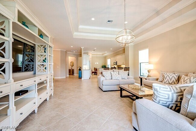 Photo - 6564 Roma Way