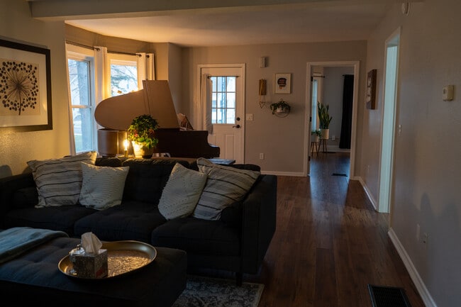 Photo - 1142 Fulton Ave