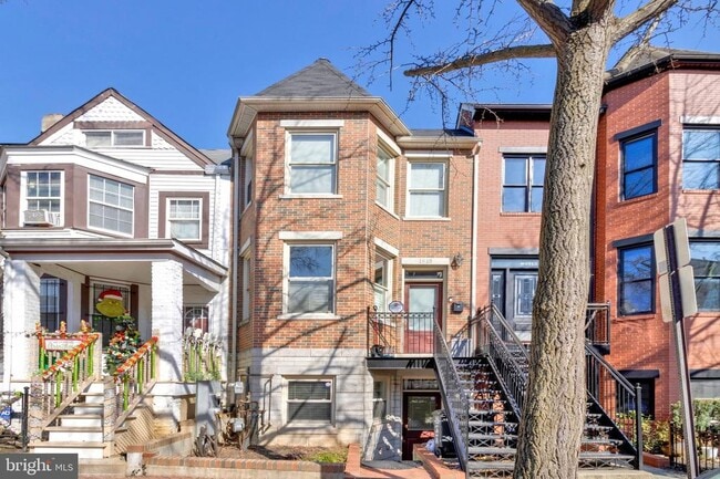 Photo - 1915 6th St NW Unit B