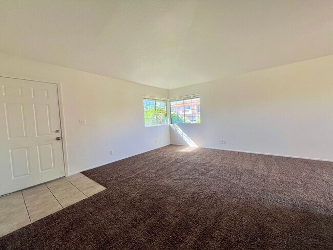 Photo - AVAILABLE NOW!!! 2 Bedroom 2 Bathroom Unit... Unit A