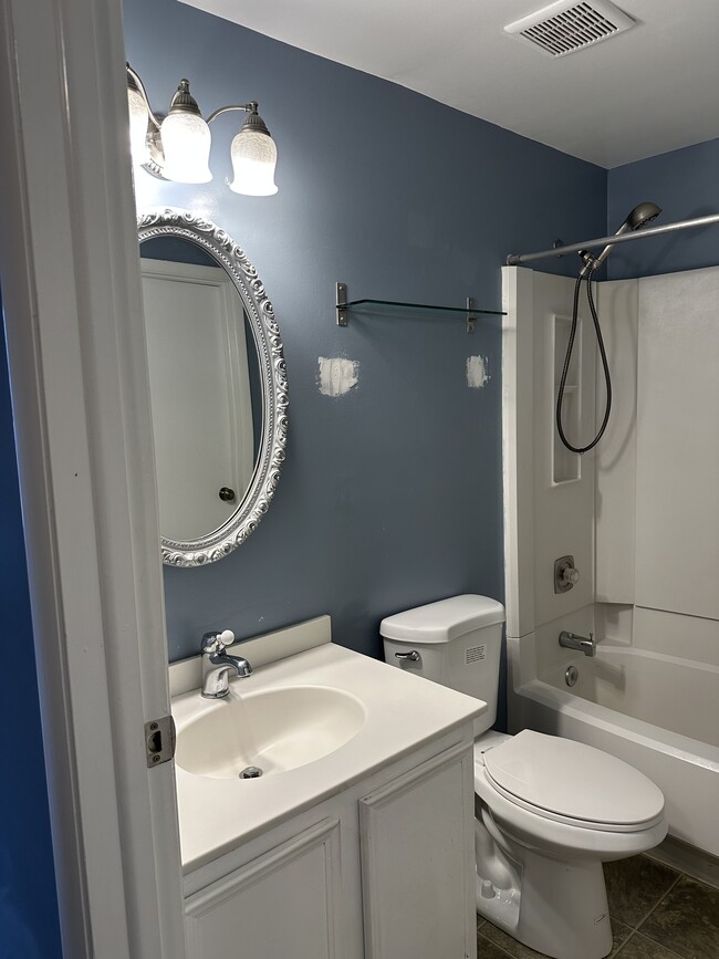 Photo - 8018 Grandview Ct