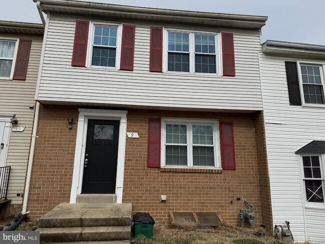 Photo - 9 Autumn Hill Way