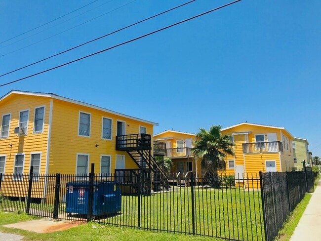 Photo - 2711 Avenue K