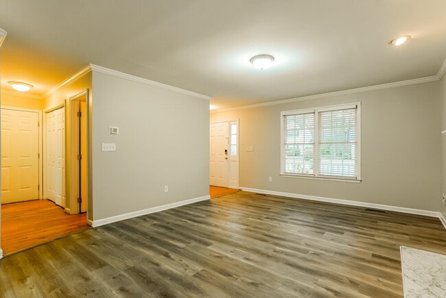 Photo - 708 E Ivy Valley Dr