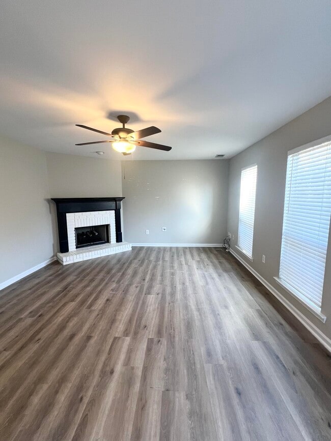 Photo - 237 Willow Point Cir