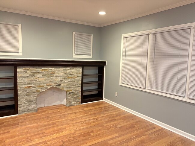 Photo - 15886 Northlawn St