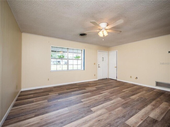 Photo - 1125 NE 46th Ct