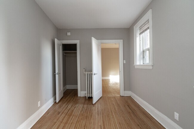 Photo - 1 Claude Ave