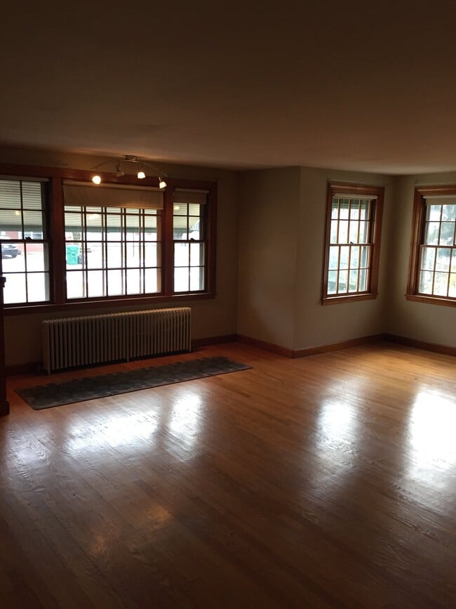 Photo - 20 Harkins St