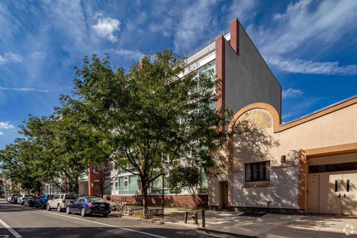 Photo - 475 Sterling Pl