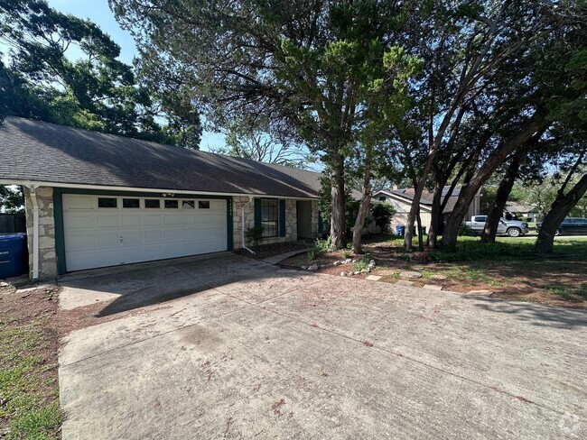 Building Photo - BEAUTIFUL WOOD FLOORING IN THIS 3 BR IN FO... Rental