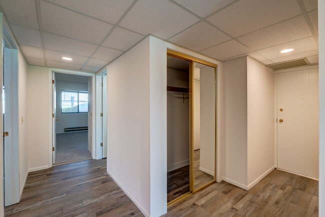 Photo - Wingra West Apartments