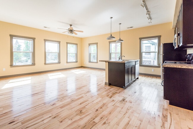 Photo - 1323 McDonough St Unit B