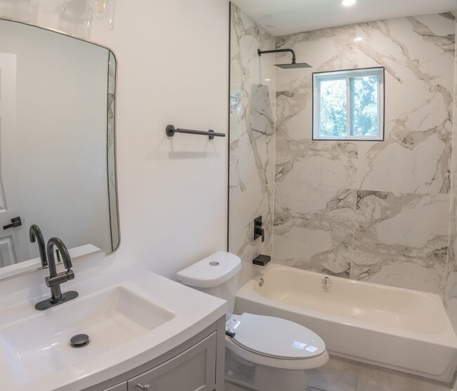 Photo - 3822 Bakers Ferry Rd SW