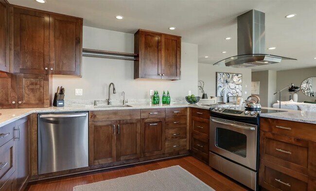 Photo - 2301 Fairview Ave E