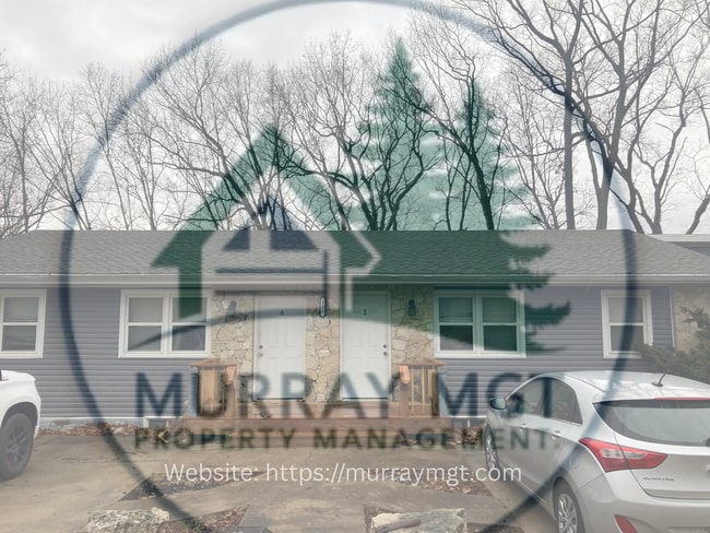 Building Photo - 3 Bedroom 1 Bathroom Unit 102 Golden Rule Rd., #D