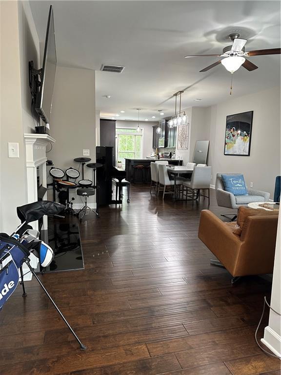 Building Photo - 4253 Tacoma Trce