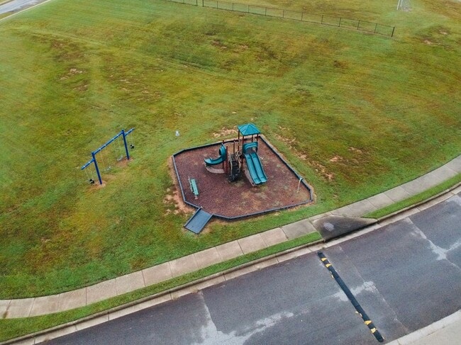 Photo - 1093 Hartwell Rd