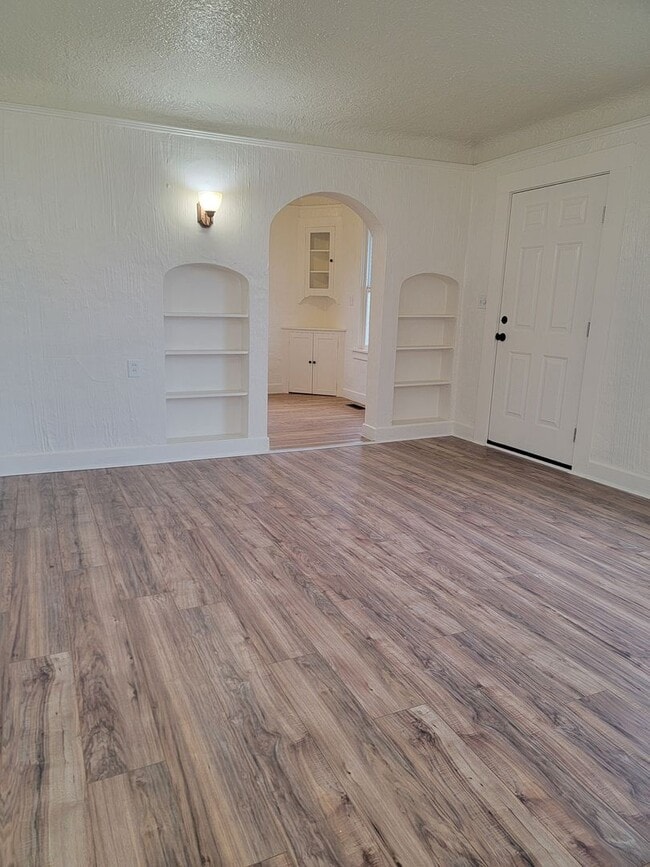 Photo - updated 1 bedroom single family home