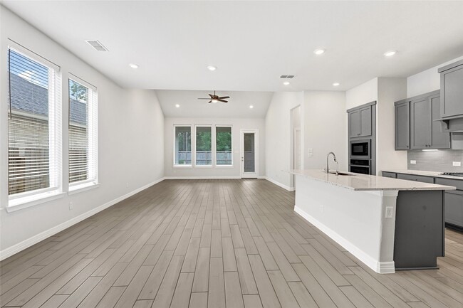 Building Photo - 9319 Galloway Wds Trl