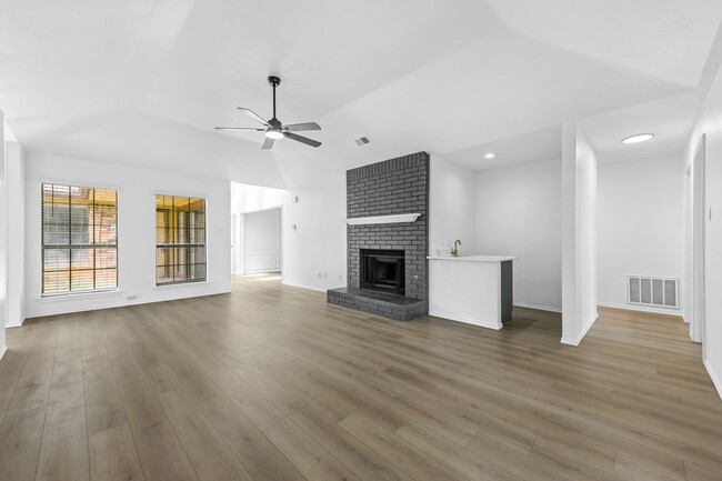 Photo - 4046 St Christopher Ln Unit 4048