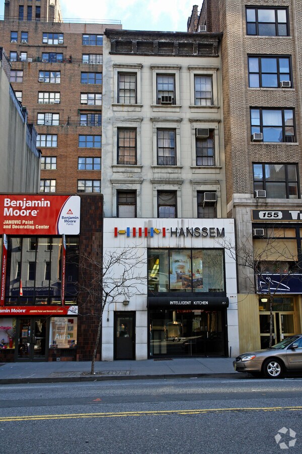 Photo - 157 West 72nd Street