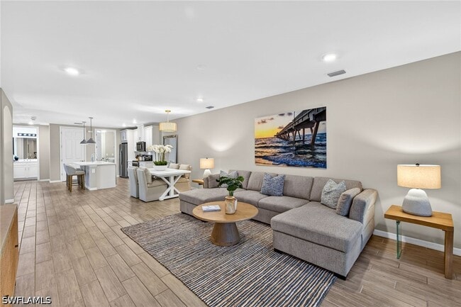 Photo - 14567 Edgewater Cir