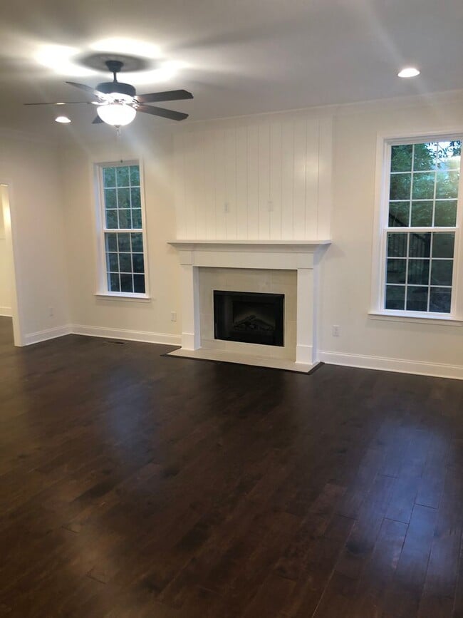 Photo - 3 Bedrooms + 2.5 Bath Renatal in East Brainerd