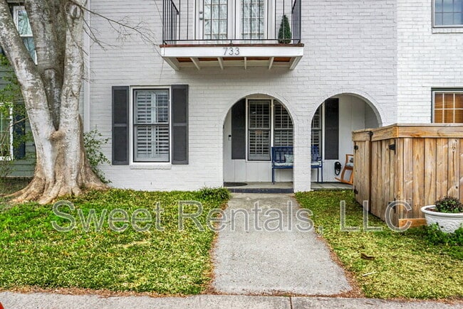 Building Photo - 733 Ralston Ct