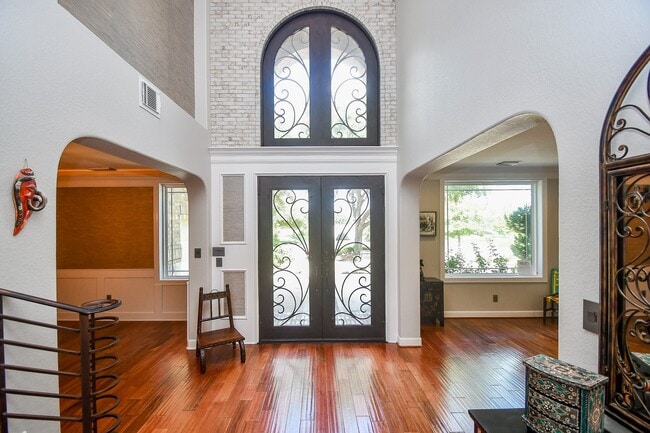 Photo - 7106 Habersham Ave