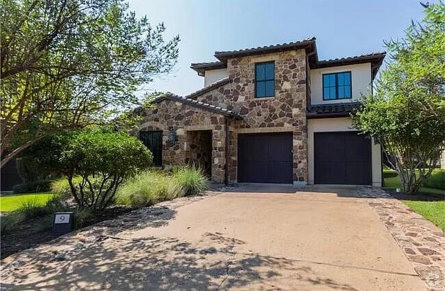 Building Photo - 4501 Spanish Oaks Club Blvd Rental