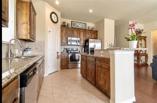 Photo - 908 Lake Grove Dr