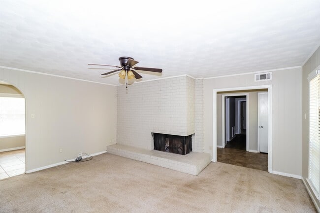 Photo - 3256 Bluemont Dr